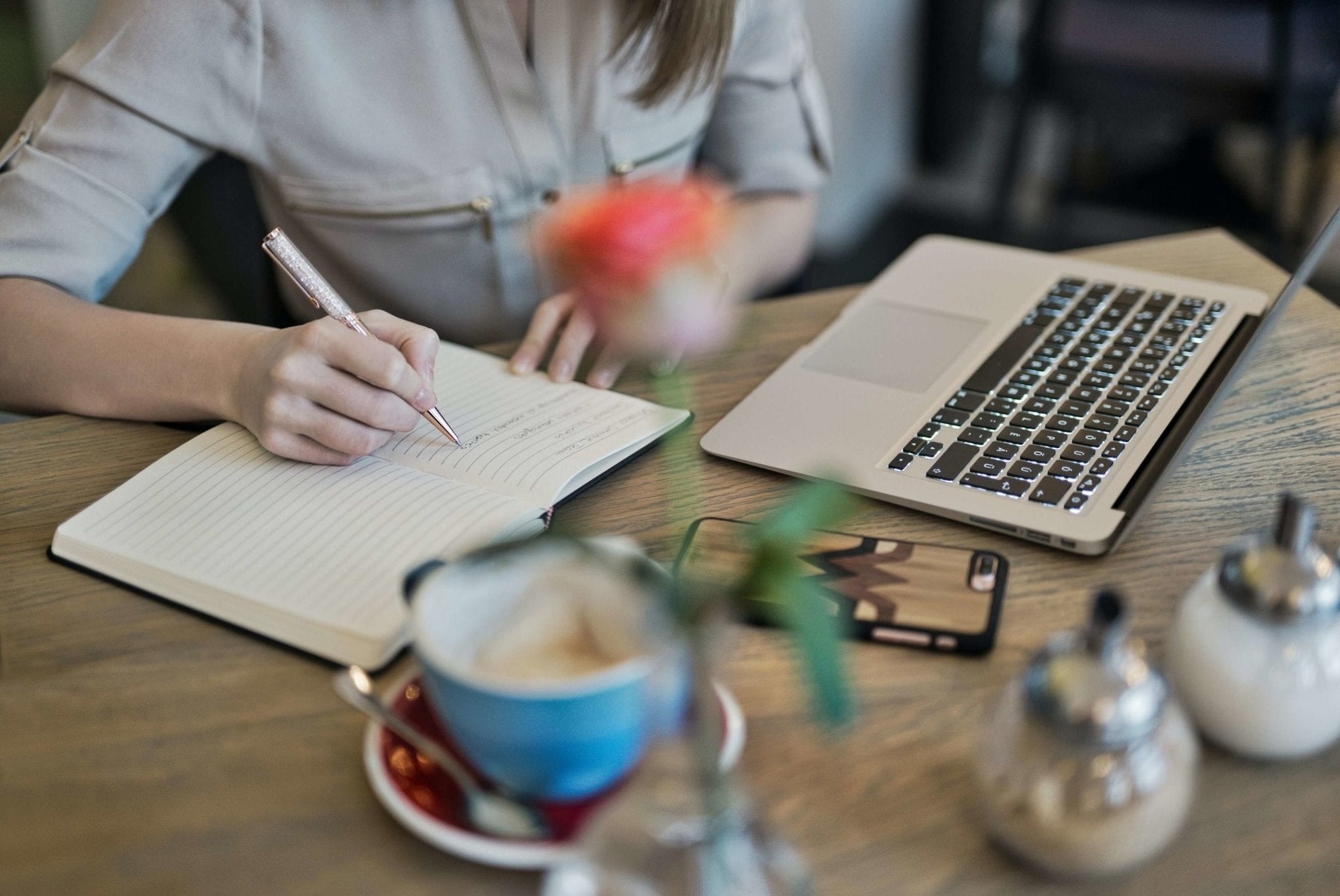 Our 6 Favourite Health & Wellness Writers - jrny